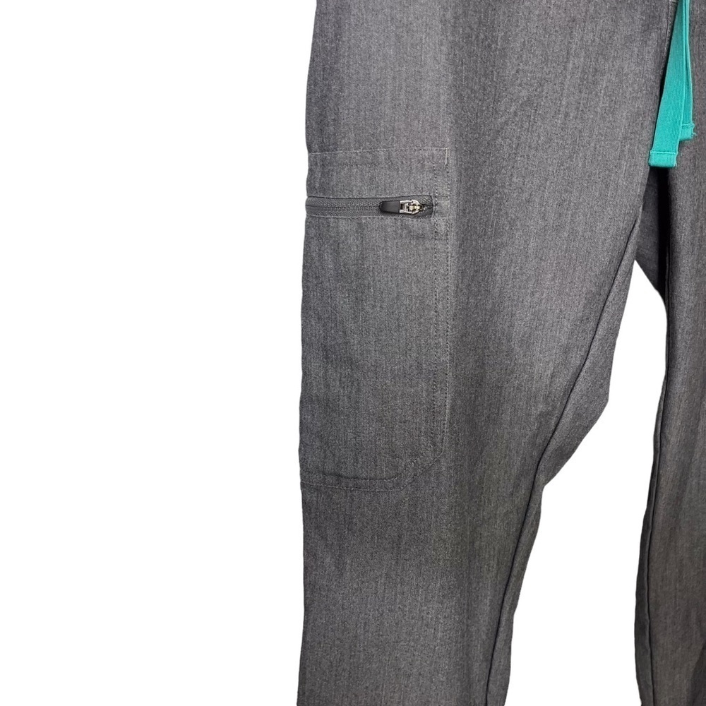 Figs Yola Skinny Scrub Pants Gray Graphite Size XS Cargo Pocket Nurse Medical - Picture 6 of 8